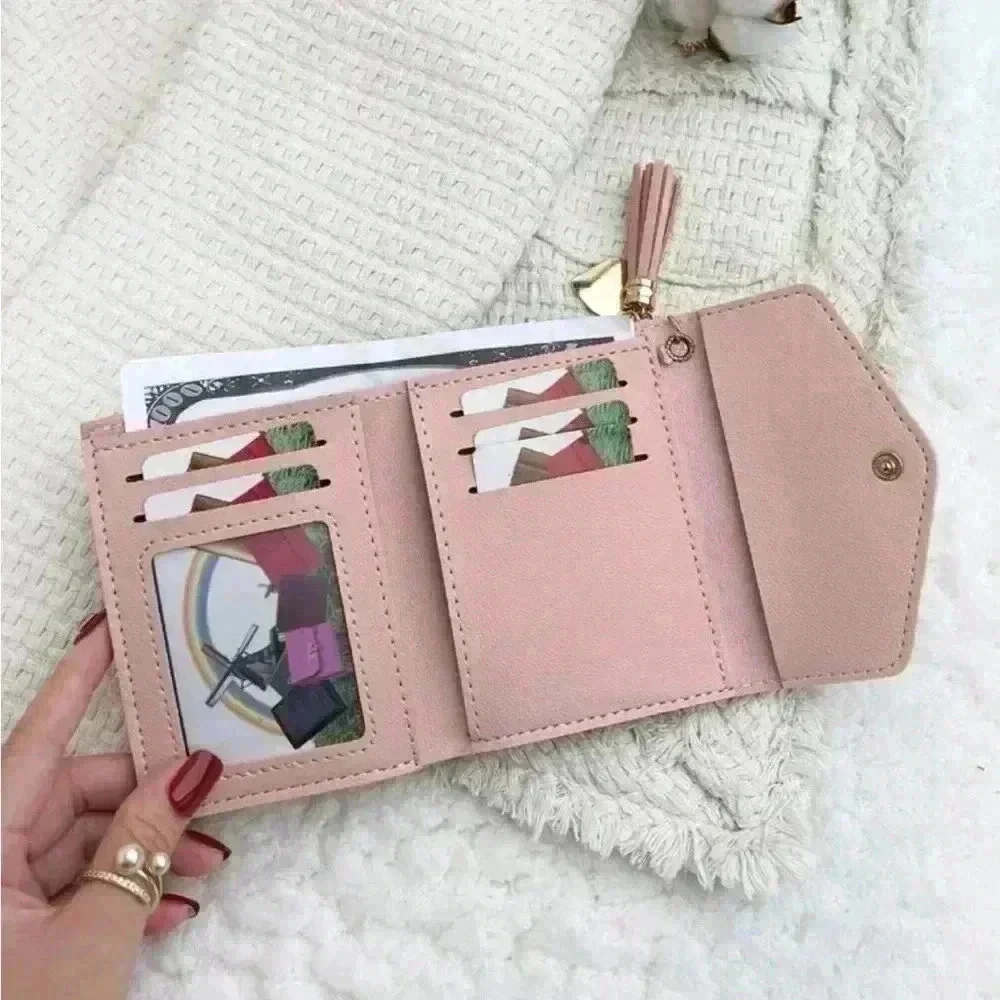 ⚠️Clearance Pink Heart And Tassel Wallet / Cardholder - Picture 2 of 4